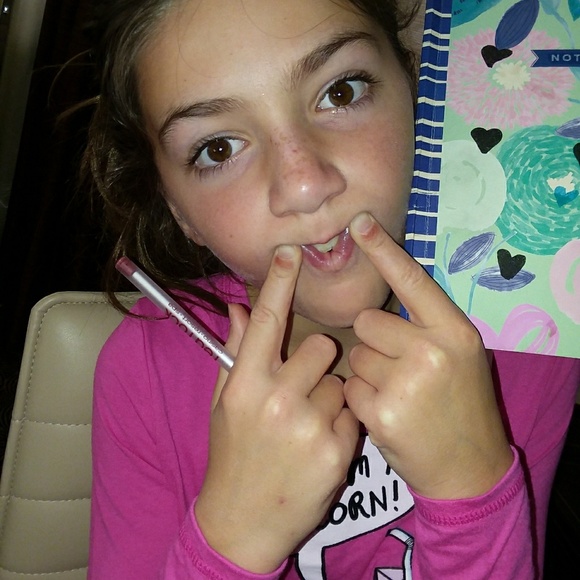 Meet your Posher, Eva - Picture 6 of 12